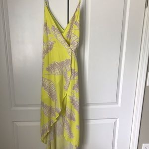 White Closet neon yellow summer dress